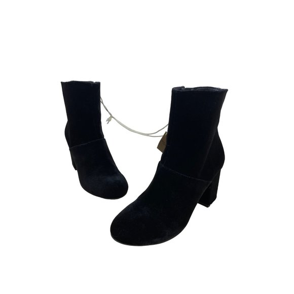 American Eagle Women's Black Suede Booties Size 8 - NWT - Picture 1 of 9